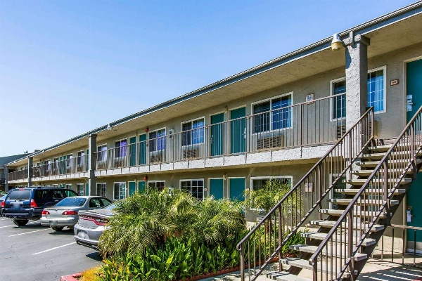 Rodeway Inn Ontario Mills Mall Main image